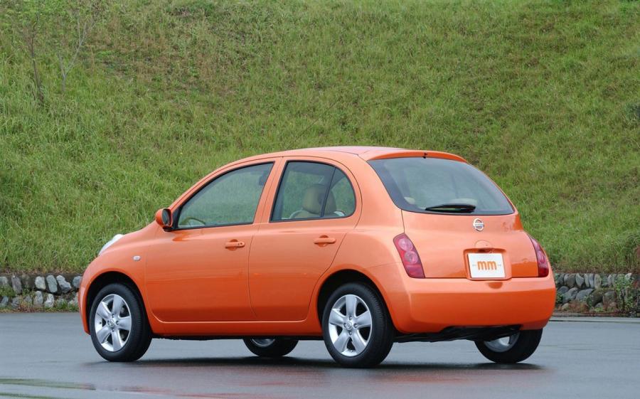  Nissan MM 2001 года  (фото 5 из 9)